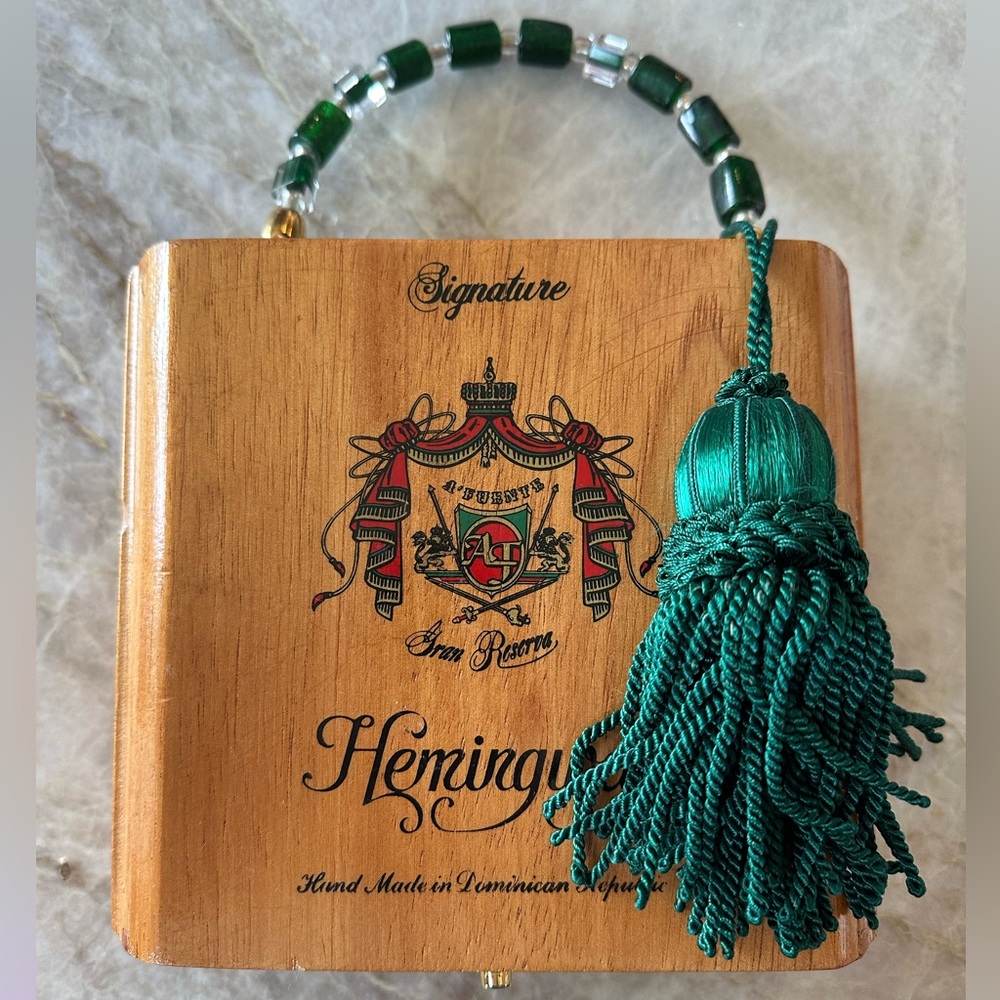 🌻HP!🌻 Custom made Upcycled Cigar Box Purse